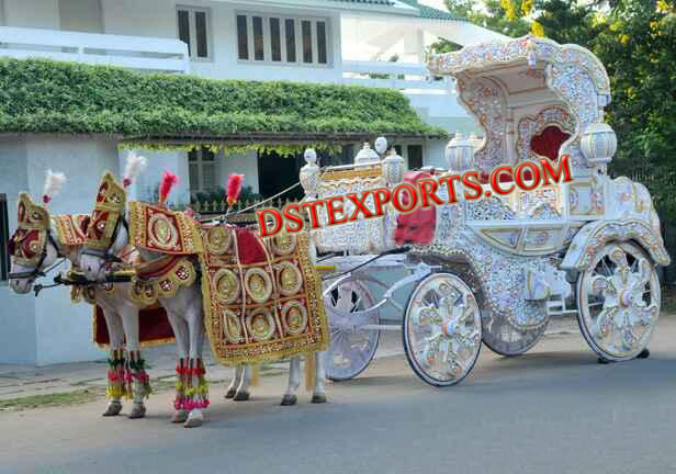ROYAL DECORATED HORSE BUGGY