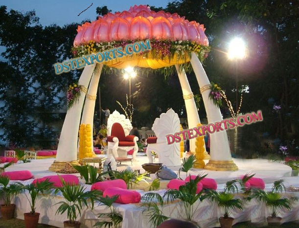 INDIAN WEDDING TRUNCK MANDAP