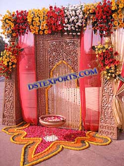 INDIAN WEDDING ENTRANCE DECORATIONS