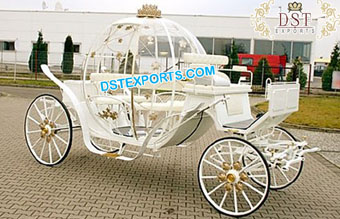 Queen Wedding White Cinderella Carriage France